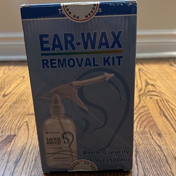 NIB Ear Wax Removal Kit - Picture 10 of 10